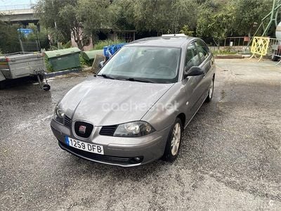 Usado Seat Ibiza Sport 64 CV (47 kW) 2004 Gris / plata Utilitario