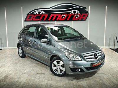 Mercedes B180
