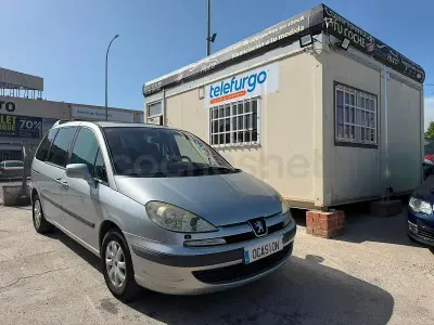 Usado Peugeot 807 170 CV (125 kW) 2003 Gris / plata Monovolumen