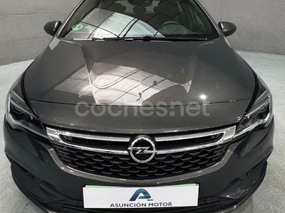 Gris / plata Usado 2016 Opel Astra Dynamic Berlina | 10.499 € (Un poco caro)