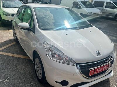 Usado Peugeot 208 Active 68 CV (50 kW) 2013 Blanco Utilitario