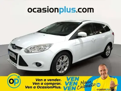 Usado Ford Focus Trend 125 CV (91 kW) 2012 Blanco Familiar