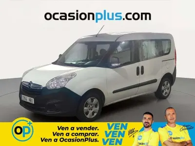 Usado Opel Combo Expression 90 CV (66 kW) 2013 Blanco Monovolumen