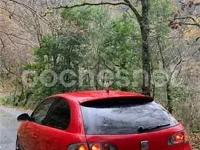 Usado Seat Ibiza CUPRA 160 CV (117 kW) 2005 Rojo Utilitario