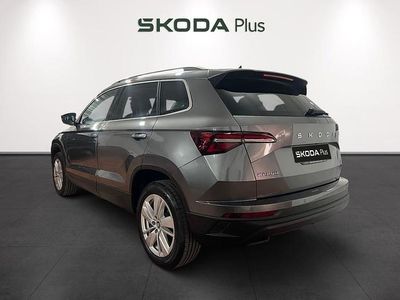 Usado Skoda Karoq Selection 150 CV (110 kW) 2025 Gris SUV