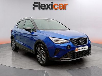 Usado Seat Arona FR 110 CV (80 kW) 2024 Azul SUV