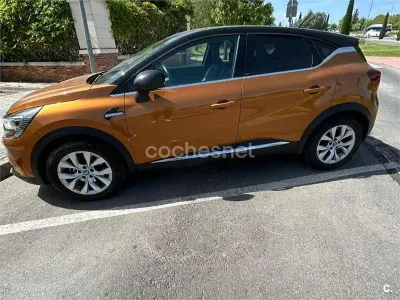 Usado Renault Captur Techno 145 CV (106 kW) 2021 Marrón SUV