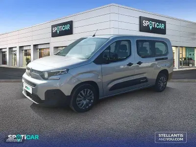 Usado Citroën Berlingo 130 CV (95 kW) 2025 Gris Monovolumen