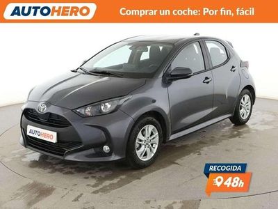 Gris Usado 2024 Toyota Yaris Edition Berlina | 19.904 € (Precio justo)