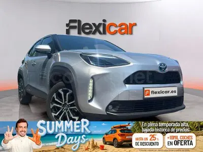 Usado Toyota Yaris Cross Active 116 CV (85 kW) 2022 Gris / plata SUV