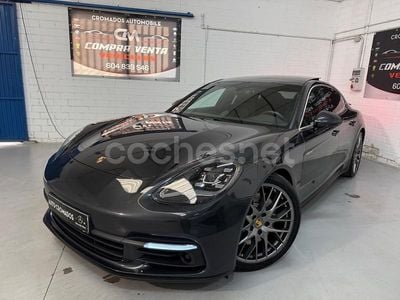 Porsche Panamera 4