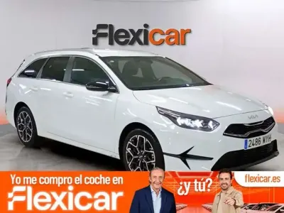 Usado Kia Ceed Style 101 CV (74 kW) 2025 Blanco Utilitario