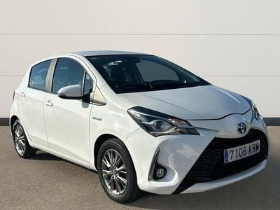 Blanco Usado 2018 Toyota Yaris Hybrid Active Berlina | 15.700 € (Precio justo)