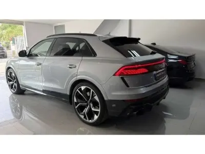 Usado Audi Q8 Sport 600 CV (441 kW) 2020 Gris SUV