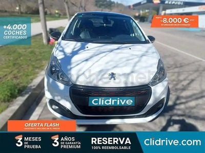 Usado Peugeot 208 Allure 82 CV (60 kW) 2017 Blanco Utilitario