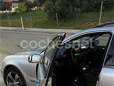 Usado Mercedes C220 Elegance 143 CV (105 kW) 2003 Gris / plata Familiar