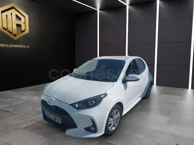 Usado Toyota Yaris Hybrid Business Edition 116 CV (85 kW) 2024 Blanco Berlina