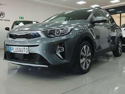 Usado Kia Stonic 79 CV (58 kW) 2023 Gris SUV