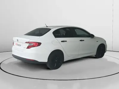 Begagnad Fiat Tipo Pop 95 HK (69 kW) 2019 Vit Sedan