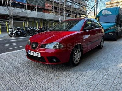 Usado Seat Ibiza Reference 100 CV (73 kW) 2007 Rojo Utilitario