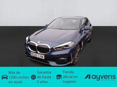 Begagnad BMW 118 Executive 150 HK (110 kW) 2021 Blå Halvkombi