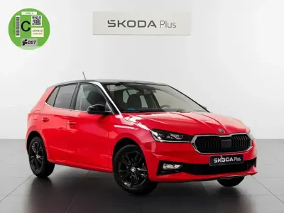 Usado Skoda Fabia Style 110 CV (80 kW) 2022 Rojo Utilitario