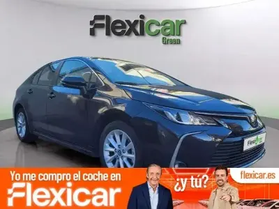 Usado Toyota Corolla Active 140 CV (102 kW) 2023 Negro Berlina