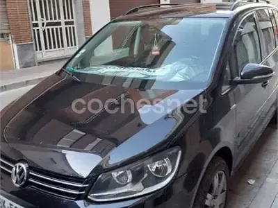 Usado VW Touran Advance 105 CV (77 kW) 2011 Negro Monovolumen