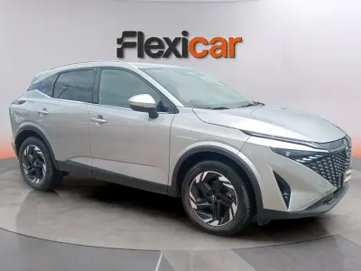 Begagnad Nissan Qashqai Tekna 158 HK (116 kW) 2025 Grå SUV