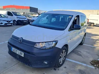 Usado VW Caddy 122 CV (89 kW) 2021 Blanco Monovolumen