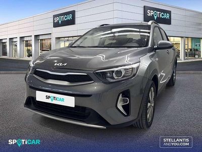 Usado Kia Stonic 84 CV (61 kW) 2023 Gris SUV