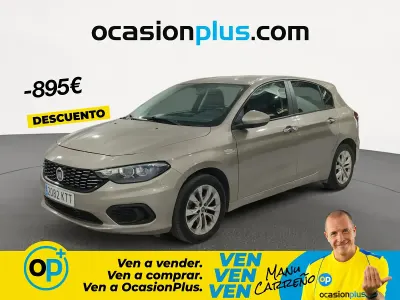 Usado Fiat Tipo Easy 95 CV (69 kW) 2019 Beige Berlina