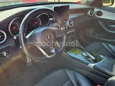 Usado Mercedes C220 AMG line 170 CV (125 kW) 2014 Negro Familiar