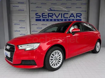 Usado Audi A3 116 CV (85 kW) 2017 Rojo Berlina