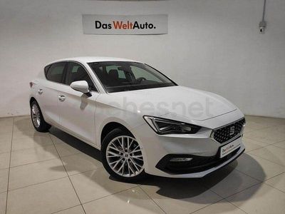 Usado Seat Leon XCELLENCE 150 CV (110 kW) 2020 Blanco Berlina