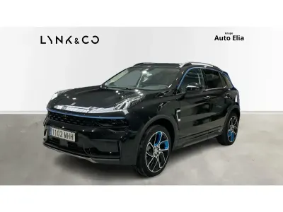 Begagnad Lynk & Co 01 261 HK (191 kW) 2023 Svart SUV