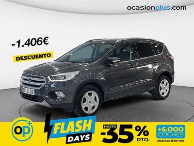 Usado Ford Kuga Trend+ 150 CV (110 kW) 2017 Gris SUV