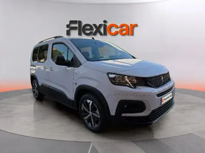 Usado Peugeot Rifter Allure 101 CV (74 kW) 2023 Blanco Monovolumen
