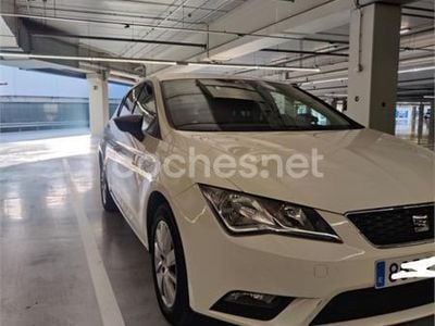 Usado Seat Leon Style 110 CV (80 kW) 2016 Blanco Berlina