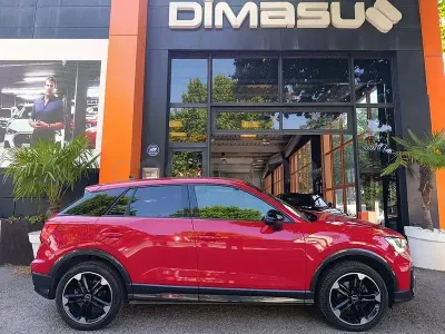 Usado Audi Q2 116 CV (85 kW) 2022 Rojo SUV