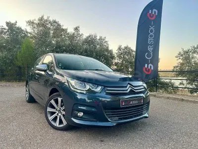 Usado Citroën C4 Tonic 114 CV (83 kW) 2015 Azul Berlina
