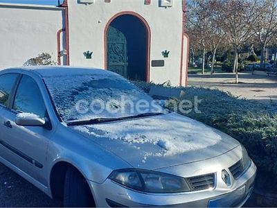 Gris / plata Usado 2007 Renault Laguna III Authentique Berlina | 2900 € (Precio justo)