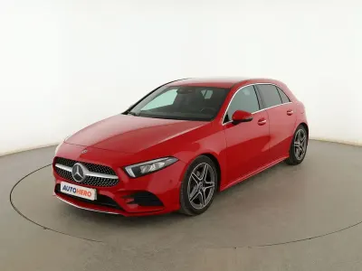 Usado Mercedes A200 AMG line 150 CV (110 kW) 2019 Rojo Berlina