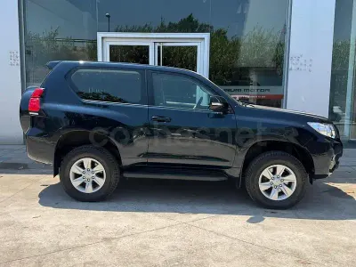 Używany Toyota Land Cruiser 204 KM (150 kW) 2021 Niebieski SUV