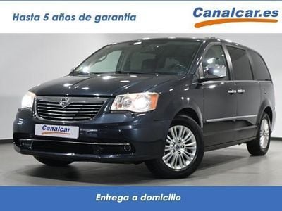 Usado Lancia Voyager Silver 178 CV (130 kW) 2014 Negro Monovolumen