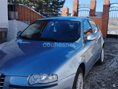 Używany Alfa Romeo 147 Progression 120 KM (88 kW) 2002 Szary Hatchback