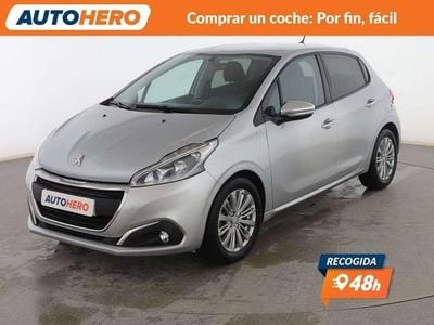 Usado Peugeot 208 Style 99 CV (72 kW) 2017 Gris Utilitario