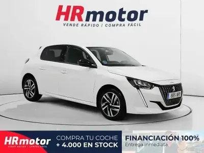 Käytetty Peugeot 208 Allure 100 HP (73 kW) 2023 Valkoinen Viistoperä