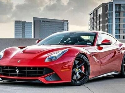 Usado Ferrari F12 741 CV (545 kW) 2014 Rojo Coupe