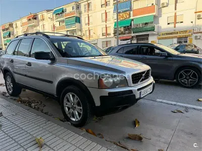 Usado Volvo XC90 Executive 163 CV (119 kW) 2004 Granate SUV